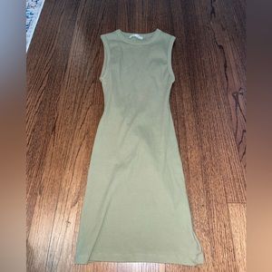 Green bodycon dress